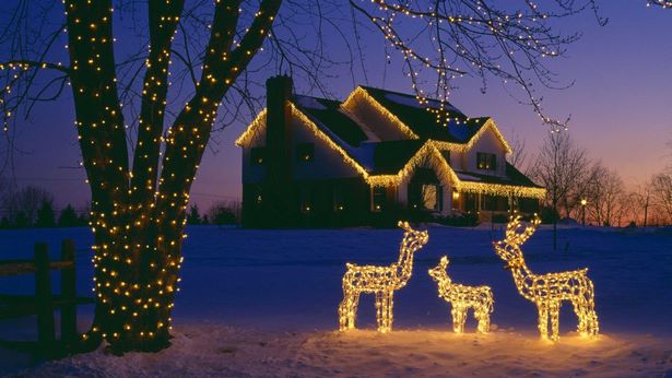 simple-outside-christmas-lights-ideas-44_19 Прости идеи за коледни светлини