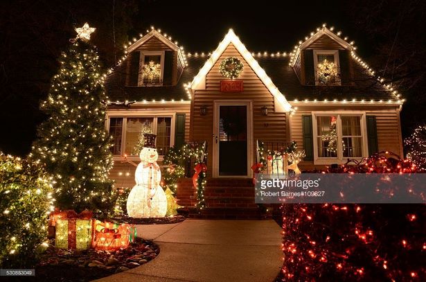 small-house-christmas-lights-68_12 Малка къща коледни светлини