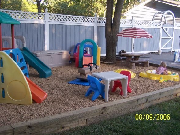 toddler-backyard-playground-28_12 Детска площадка в задния двор