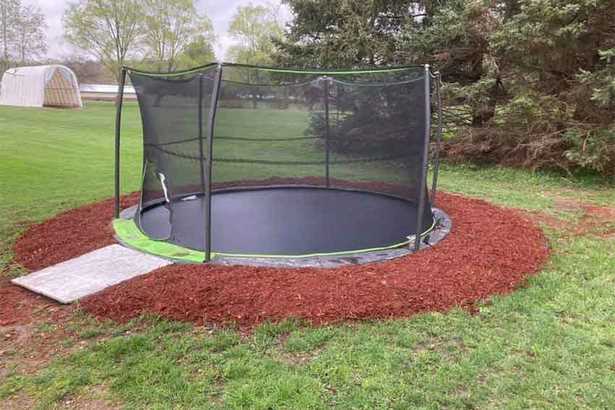 trampoline-backyard-ideas-98_6 Батут задния двор идеи