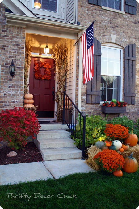 fall-outdoor-decorating-ideas-for-porch-91_15 Есен на открито декориране идеи за веранда