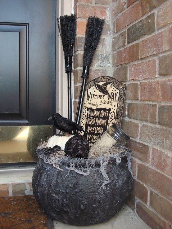 front-porch-halloween-decoration-ideas-23_7 Фронт веранда Хелоуин декорация идеи