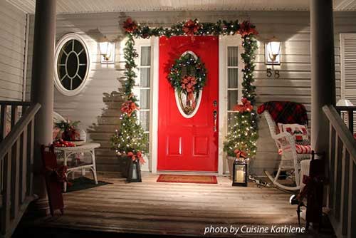 outdoor-christmas-decorating-ideas-front-porch-01_13 Открит Коледа декориране идеи предна веранда