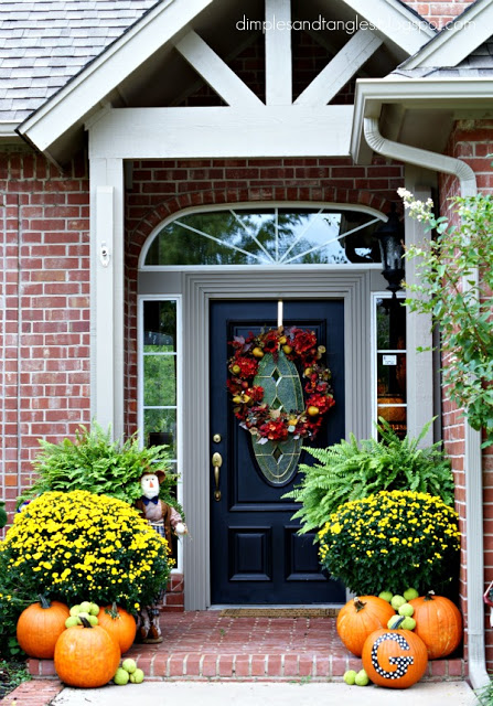 outdoor-fall-decorating-ideas-doors-porches-02_17 Открит есен декориране идеи врати веранди