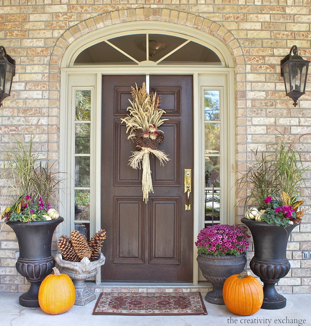 outdoor-fall-decorating-ideas-doors-porches-02_20 Открит есен декориране идеи врати веранди