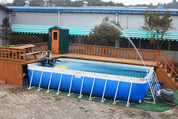 outdoor-pool-deck-ideas-19_12 Открит басейн палуба идеи