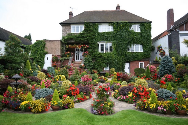 nice-houses-with-beautiful-gardens-77_8 Красиви къщи с красиви градини