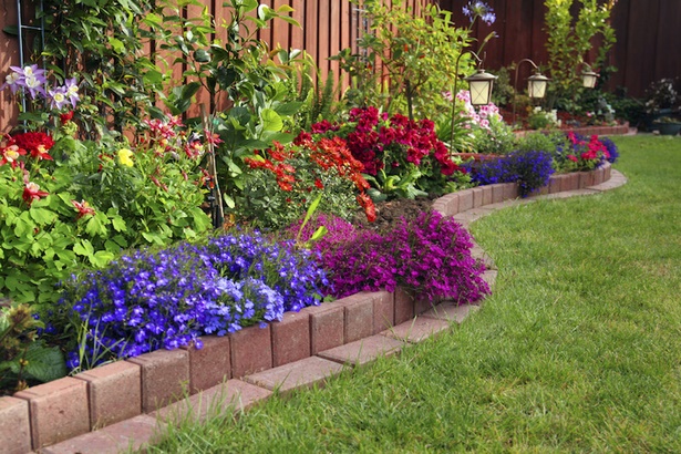 small-backyard-flower-bed-ideas-08_13 Малки идеи за цветни легла в задния двор