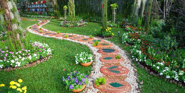 ways-to-make-your-yard-beautiful-67_7 Начини да направите двора си красив