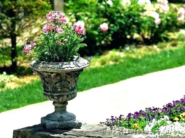 large-outdoor-flower-pot-arrangements-89_15 Големи външни саксии за цветя