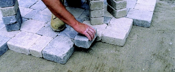 laying-patio-stones-instructions-15_10 Полагане на вътрешни камъни инструкции