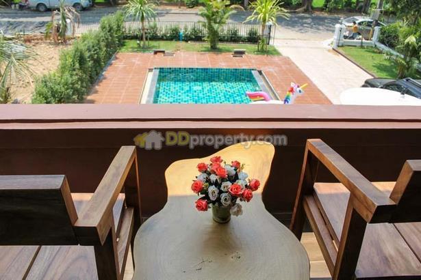 outdoor-pool-and-patio-32_10 Външен басейн и вътрешен двор