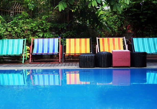 poolside-seating-ideas-26_8 Идеи за сядане край басейна