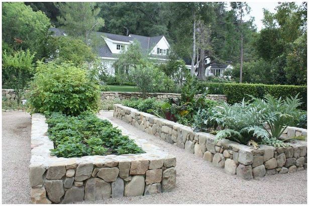 raised-garden-bed-landscaping-ideas-91_14 Повдигнати градинско легло идеи за озеленяване