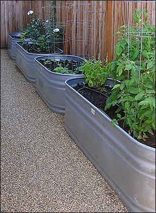 raised-garden-containers-11_4 Повдигнати градински контейнери