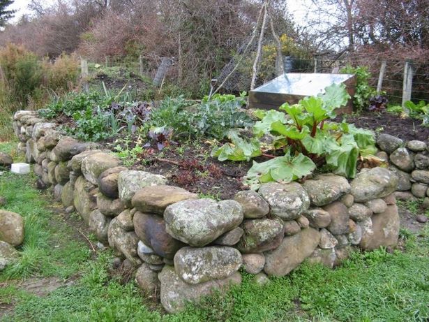stone-raised-garden-bed-75_2 Камък повдигнати градина легло
