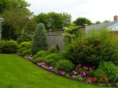 backyard-landscaping-ideas-along-fence-38 Задния двор озеленяване идеи по ограда