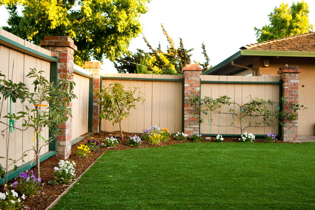backyard-landscaping-ideas-along-fence-38_8 Задния двор озеленяване идеи по ограда