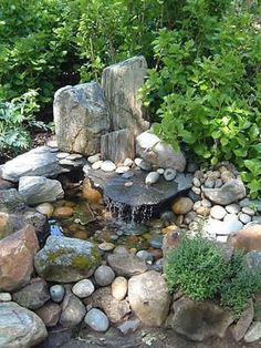 backyard-ponds-and-water-features-47_12 Двор езера и водни функции