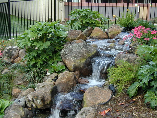 backyard-water-features-75_19 Характеристики на водата в задния двор