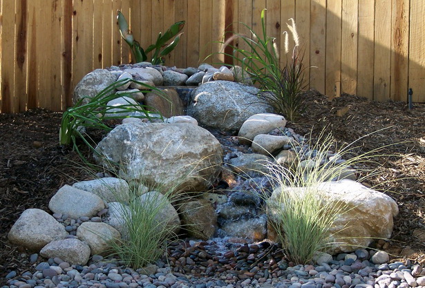 backyard-water-features-75_9 Характеристики на водата в задния двор