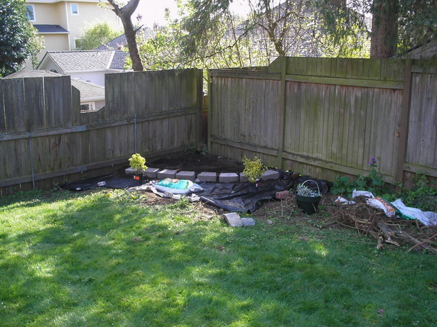corner-backyard-landscaping-ideas-81_20 Ъглов заден двор идеи за озеленяване