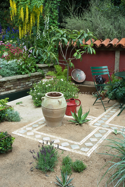 creating-a-patio-garden-16_12 Създаване на вътрешен двор градина