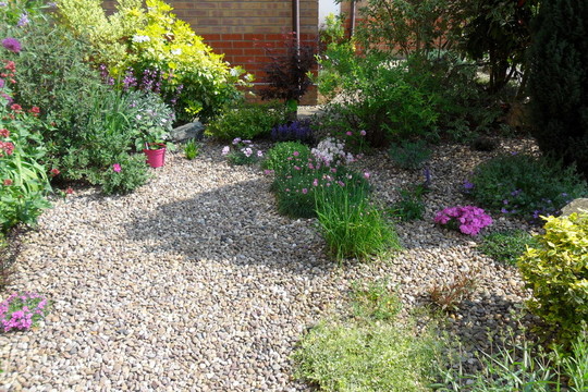 front-garden-ideas-with-gravel-60_19 Идеи за предната градина с чакъл