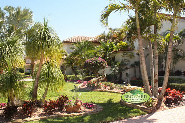 front-yard-landscaping-ideas-with-palm-trees-46 Идеи за озеленяване на предния двор с палми