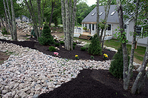 landscaping-ideas-with-rocks-and-mulch-19_4 Идеи за озеленяване с камъни и мулч