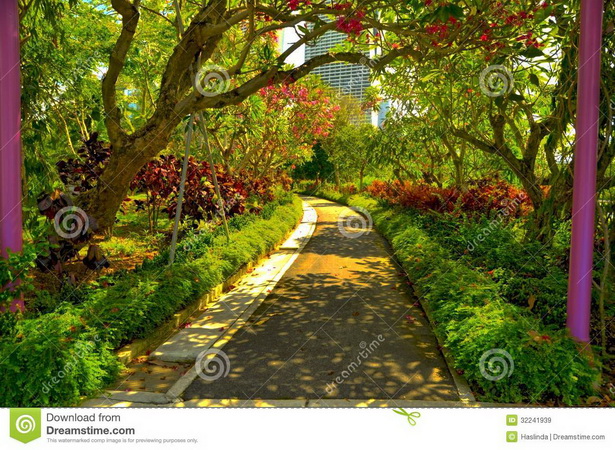 lush-tropical-gardens-29_18 Буйни тропически градини