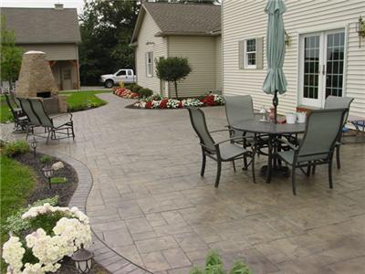 poured-concrete-patio-designs-27_4 Излят бетон дизайн вътрешен двор