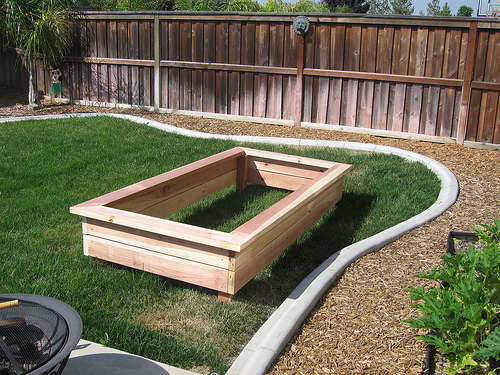 raised-flower-bed-designs-72_10 Повдигнати цветни лехи дизайни