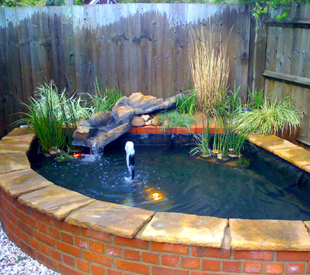 raised-garden-pond-designs-85_13 Повдигнати градински дизайн езерце