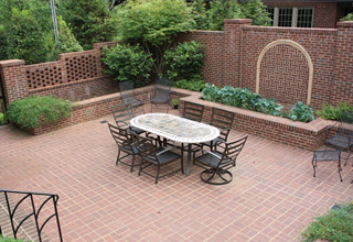 simple-brick-patio-05_17 Прост тухла вътрешен двор