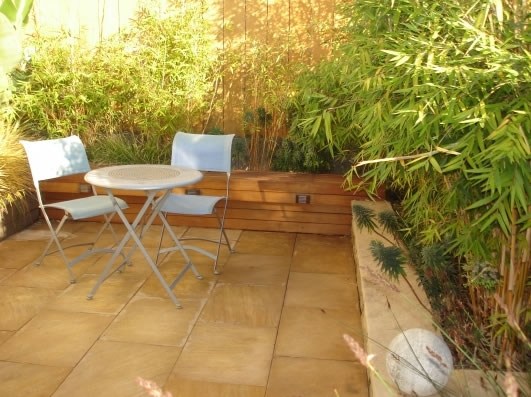 small-patio-landscaping-20_16 Малък вътрешен двор озеленяване