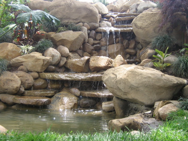 small-pond-designs-with-waterfalls-64_11 Малки езерца с водопади