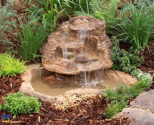 small-pond-waterfall-design-ideas-64_9 Малки езерце водопад дизайнерски идеи