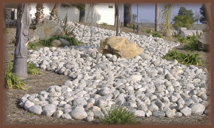 using-river-rock-in-landscaping-99_14 Използване на речни скали в озеленяването