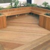 Идеи за дървена подова настилка малки градини
