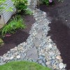 Идеи за каменна пътека в задния двор